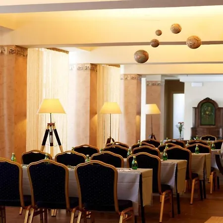 Belle Helene Hotel 3*